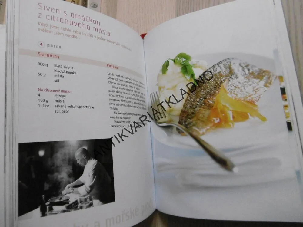 PROSTŘENO BEZ SERVÍTKŮ, ZDENĚK POHLREICH, **an