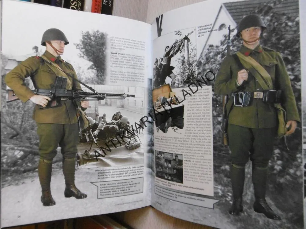 STRÁŽ OBRANY STÁTU, ENCYKLOPEDIE SKEJNOKROJŮ ČESKOSLOVENSKA I., ROBERT SPEYCHAL A KOLEKTIV