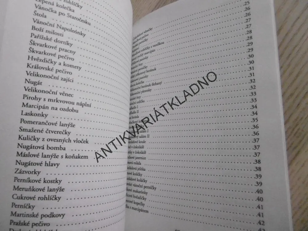 PEČENÉ I NEPEČENÉ POTĚŠENÍ PRO SVÁTEČNÍ I VŠEDNÍ CHVÍLE, JOSEF HANZLÍK, **an