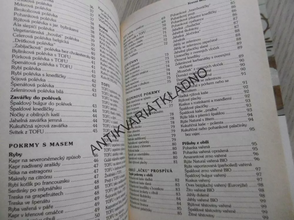ČESKÁ KUCHYNĚ PRO VÁŠ TYP KREVNÍ SKUPINA A, PAVLA MOMČILOVÁ, OLGA MENGEROVÁ, **an