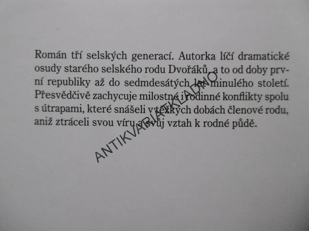 U DVOŘÁKŮ, VLASTA JAVOŘICKÁ,**an
