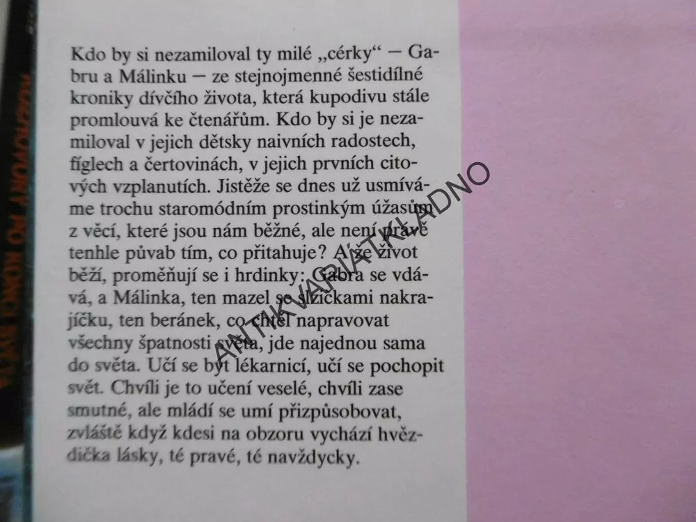 FARMACEUTKA, AMÁLIE KUTINOVÁ, **an
