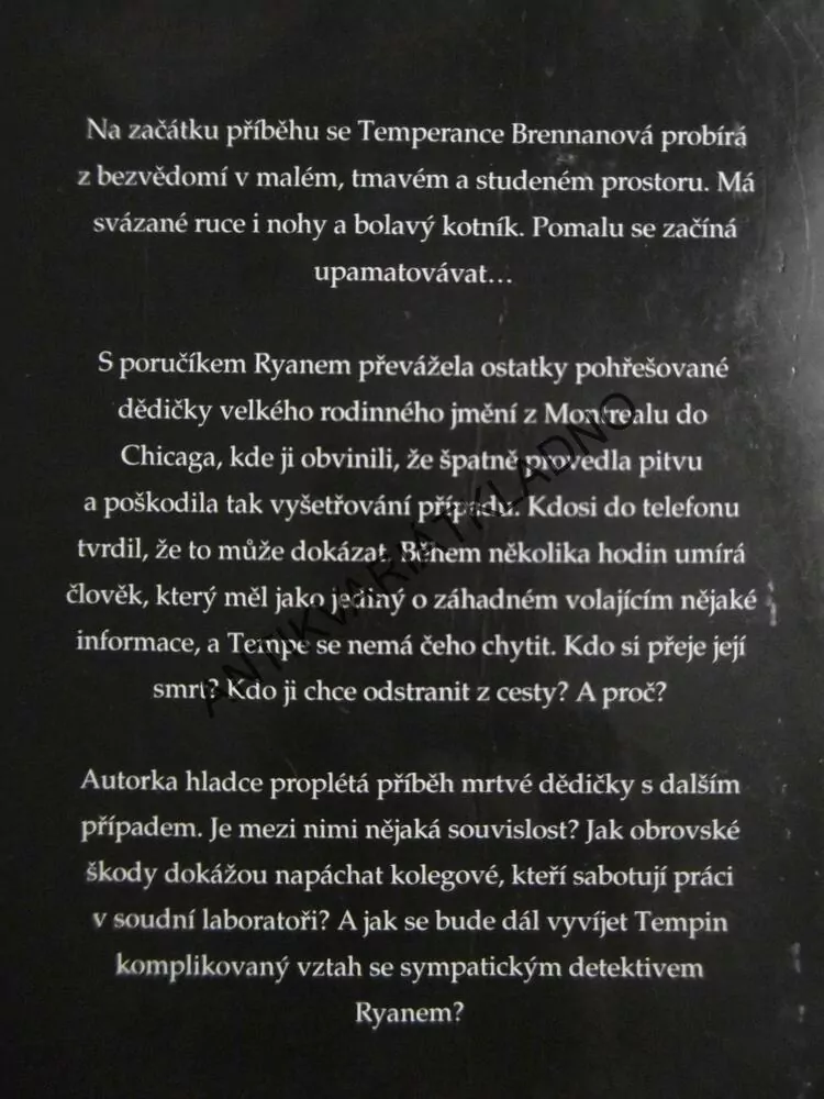 206 KOSTÍ, KATHY REICHS, **an