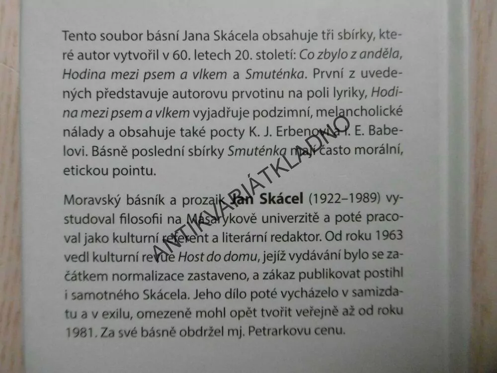 HODINA MEZI PSEM A VLKEM, JAN SKÁCEL, **an
