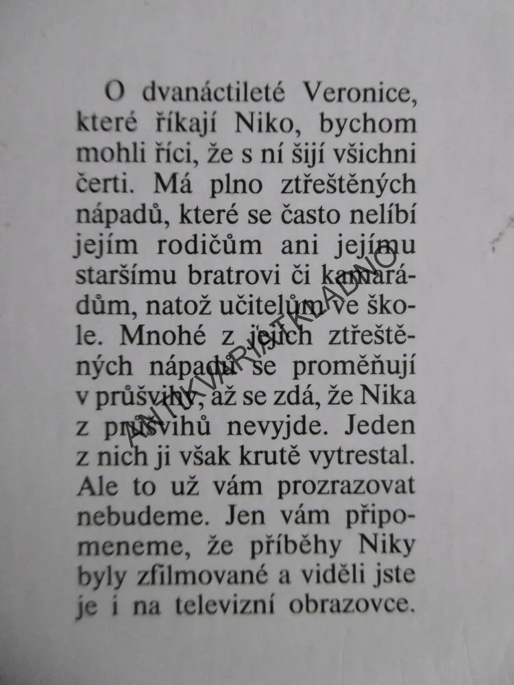 VERONIKA PROSTĚ NIKA, JAROMÍRA KOLÁROVÁ, **an