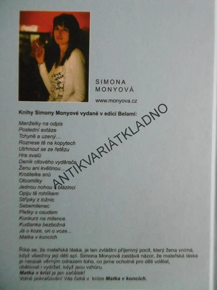 MATKA V KRIZI, SIMONA MONYOVÁ, **an