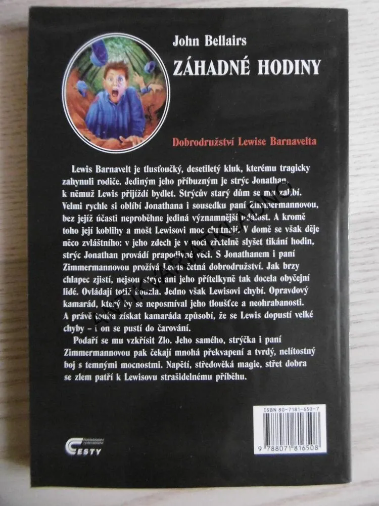 ZÁHADNÉ HODINY, JOHN BELLAIRS, **an