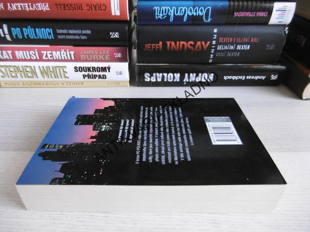 PO PŮLNOCI, KRIMI POVÍDKY, JEFFERY DEAVER, **an