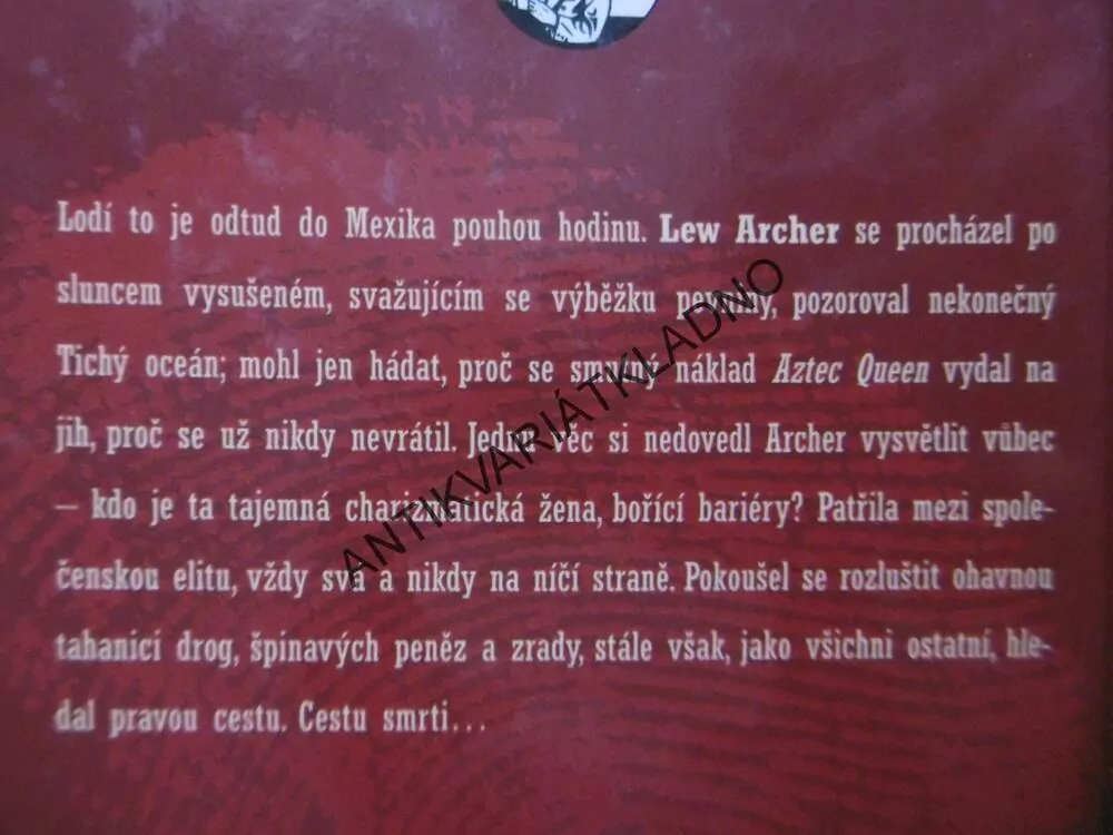 CESTA SMRTI, ROSS MACDONALD, **an