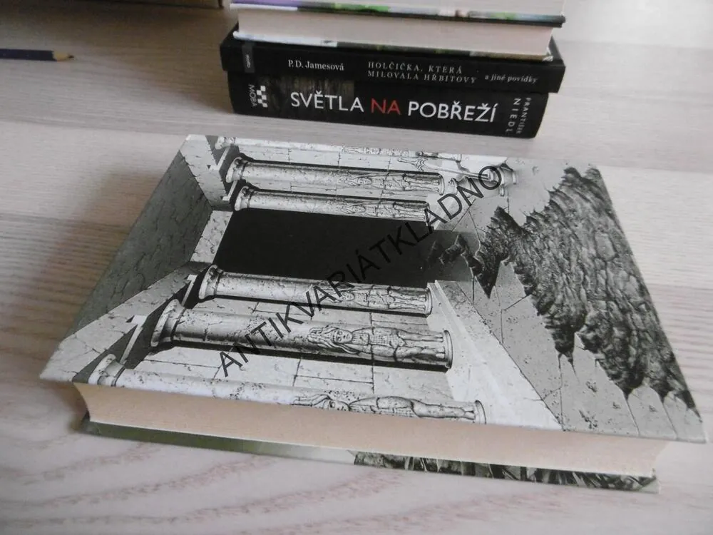 POHŘBENO V HLUBINÁCH, JAMES ROLLINS, **an