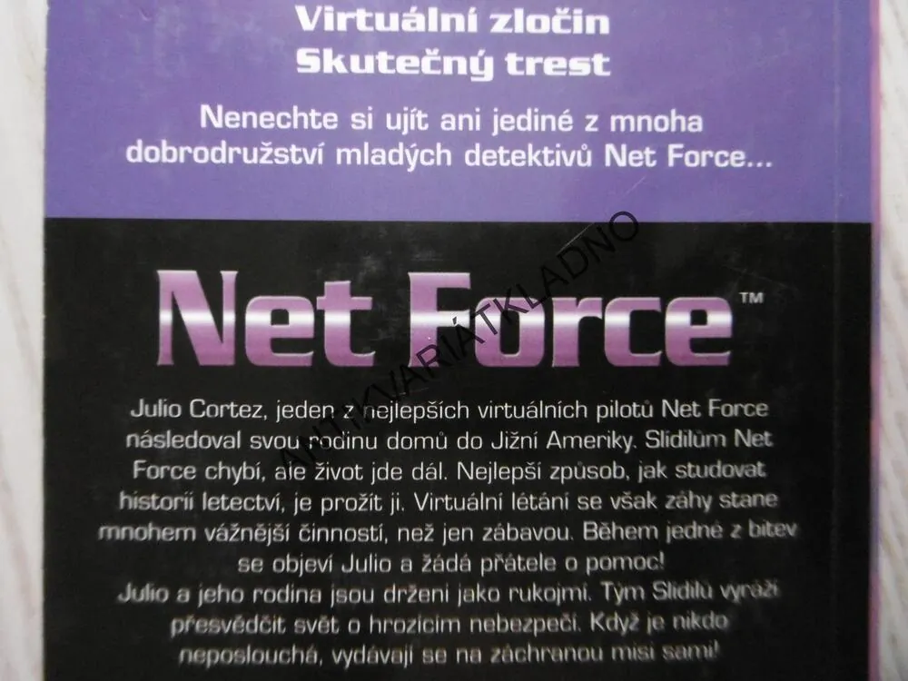 POSLEDNÍ ÚTĚK, NET FORCE, TOM CLANCY, **an