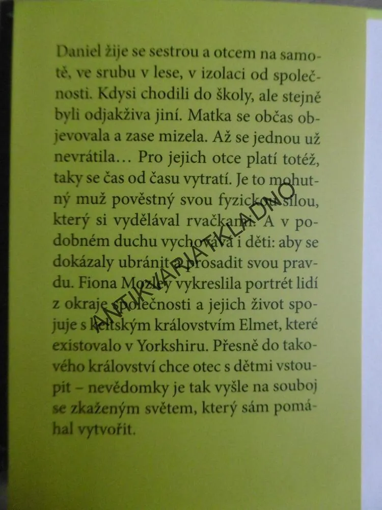 KRÁLOVSTVÍ ELMET, FIONA MOZLEY, **an