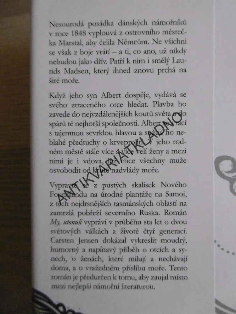 MY, UTONULÍ, CARSTEN JENSEN, **an