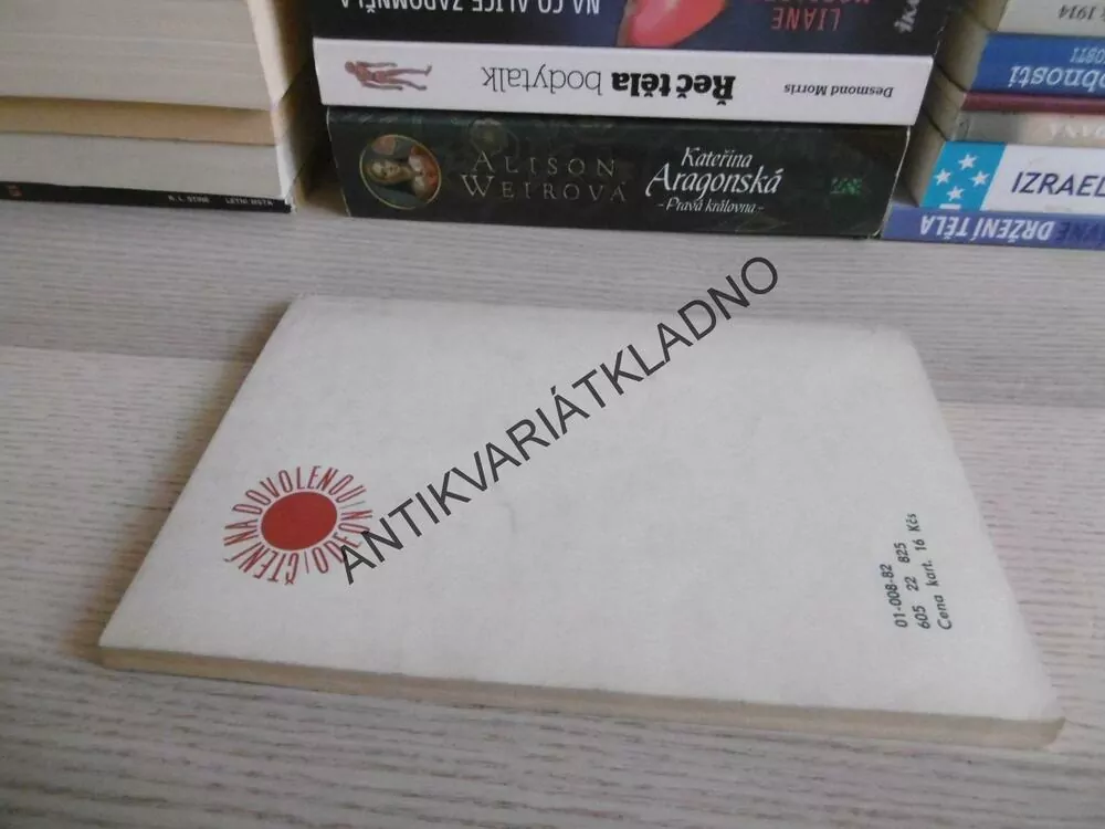 NENÍ KOUŘE BEZ OHÝNKU, AGATHA CHRISTIE, **an