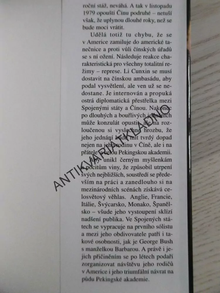 POSLEDNÍ MAŮV TANEČNÍK, LI CUNXIN, **an