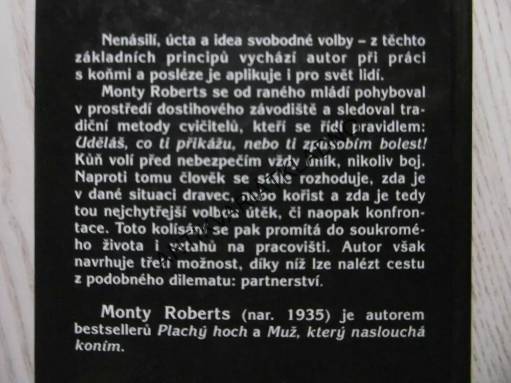 O KONÍCH A LIDECH, MONTY ROBERTS, **an