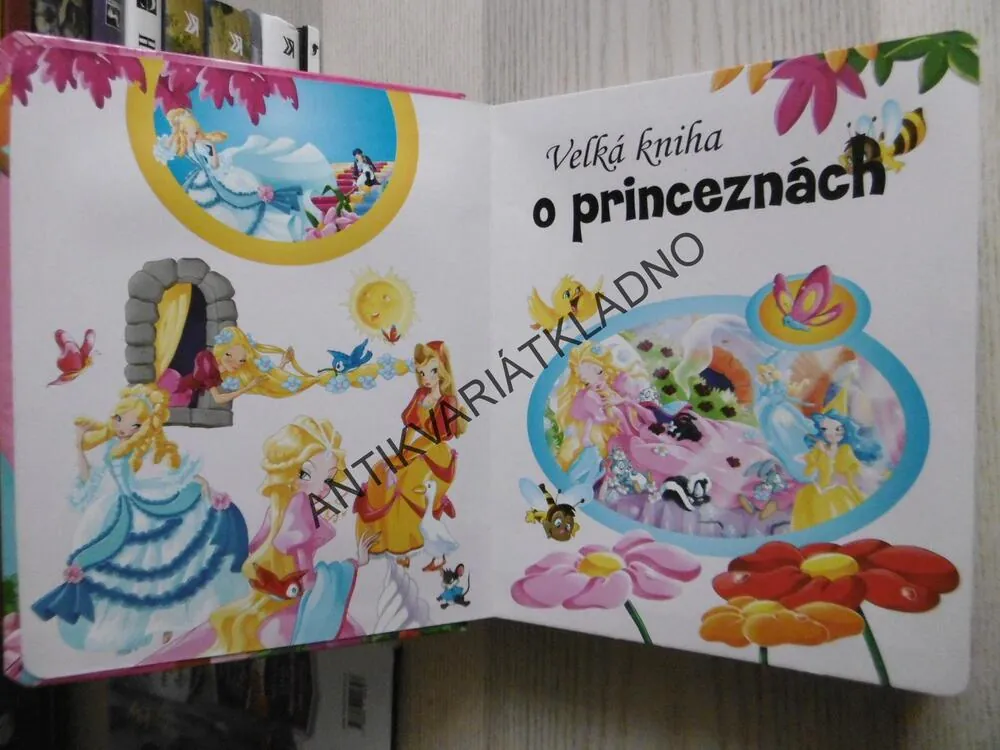 VELKÁ KNIHA O PRINCEZNÁCH, **an