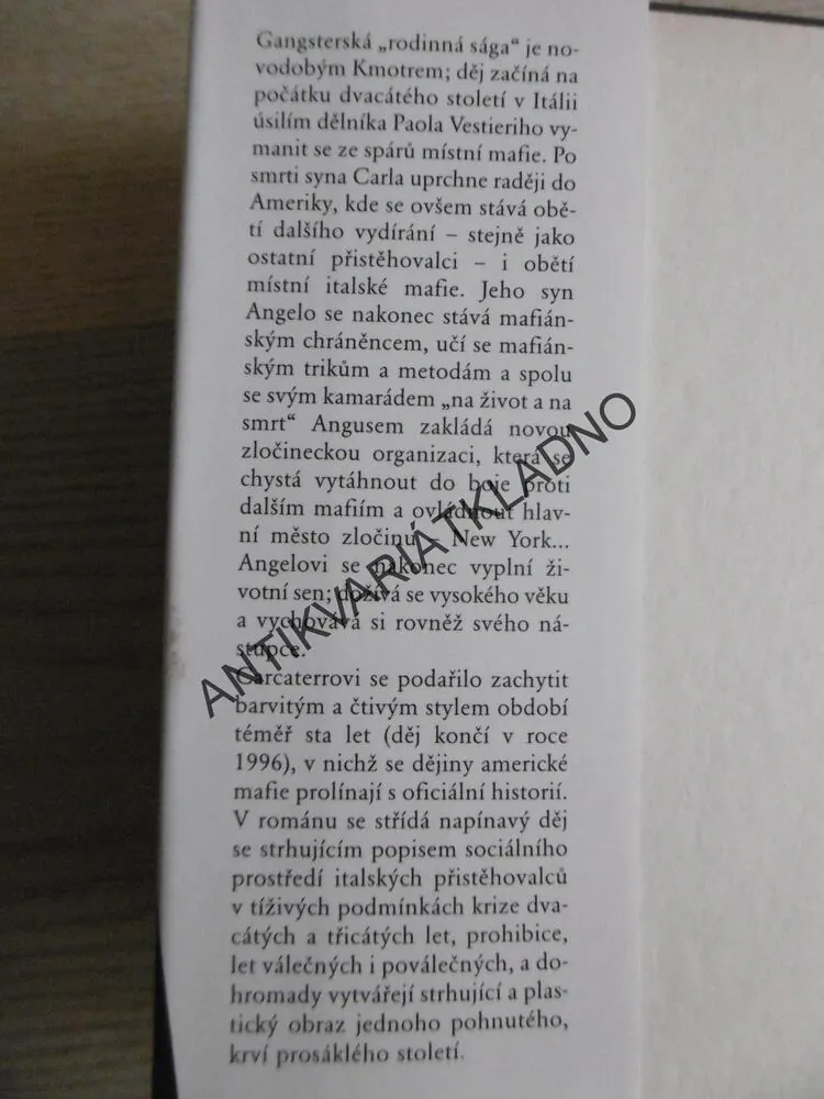 GANGSTER, LORENZO CARCATERRA, **an