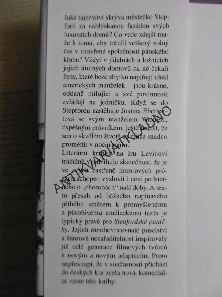 STEPFORDSKÉ PANIČKY, IRA LEVIN, **an