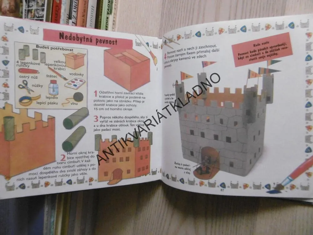 MALÝ UMĚLEC, MNOHO NÁPADŮ JAK PŘETVÁŘET OBYČEJNÉ VĚCI, **an