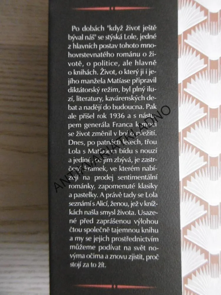 KDYŽ ŽIVOT JEŠTĚ BÝVAL NÁŠ, MARIAN IZAGUIRRE, **an