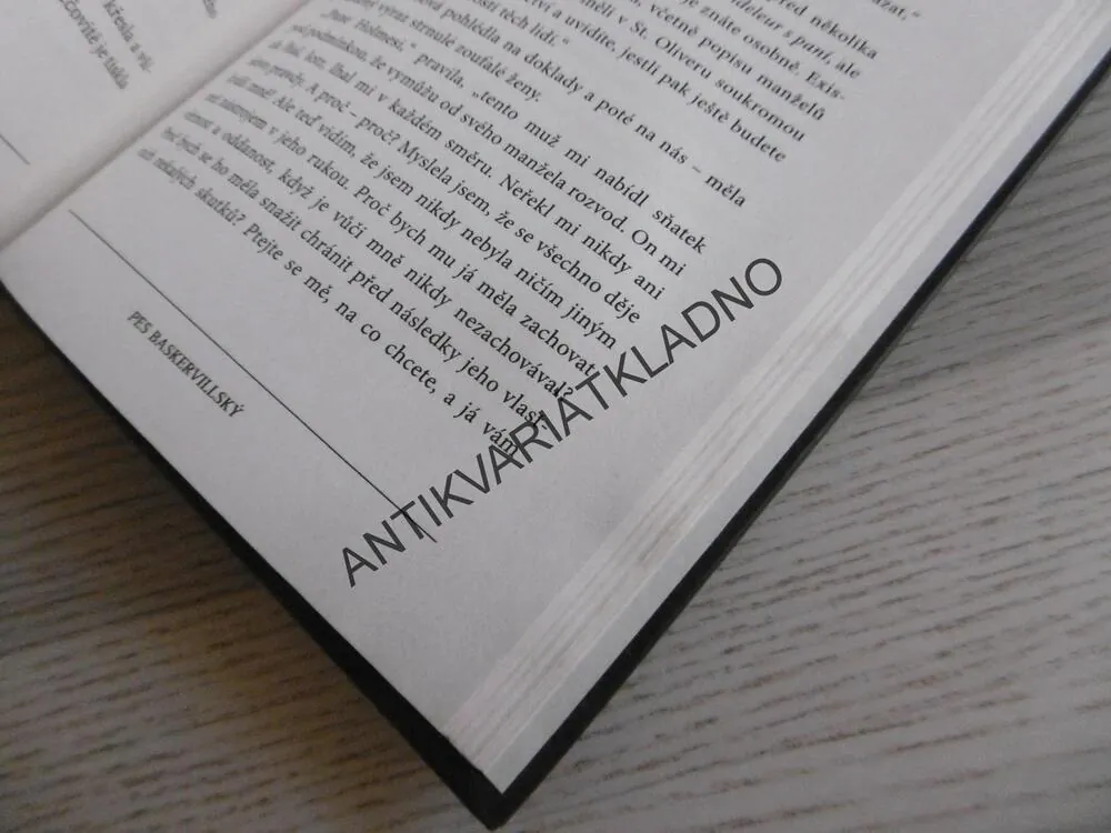 PES BASKERVILLSKÝ, SIR ARTHUR CONAN DOYLE, **an