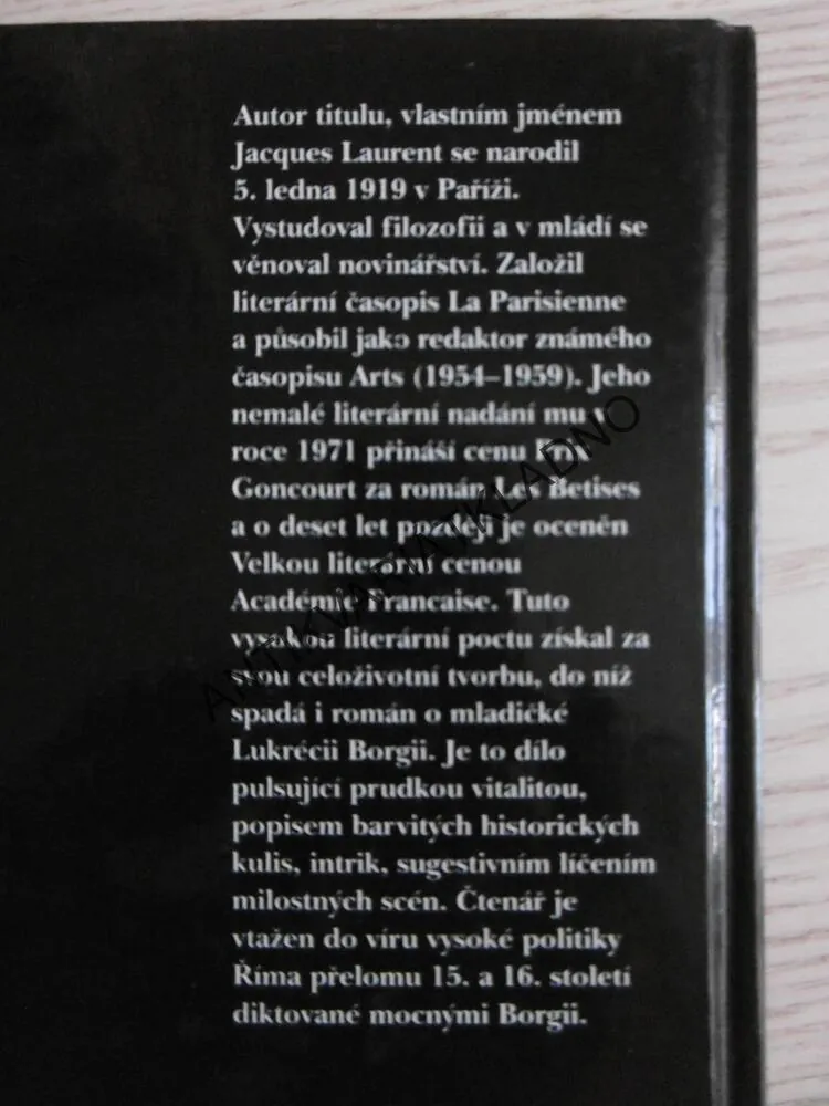 LUKRÉCIE Z BORGIŮ, CÉCIL SAINT LAURENT, **an