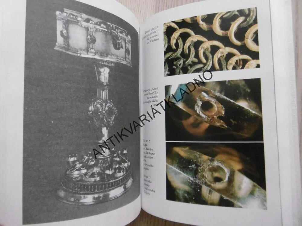 TAJEMSTVÍ CHRÁMOVÝCH POKLADŮ, ANNA BAUEROVÁ, JAROSLAV BAUER, **an