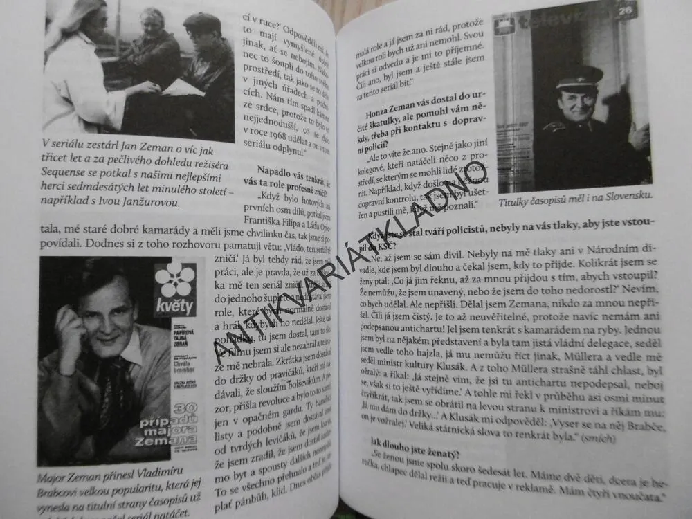 30 PŘÍPADŮ MAJORA ZEMANA MIROSLAV GRACLÍK VÁCLAV NEKVAPIL, **an