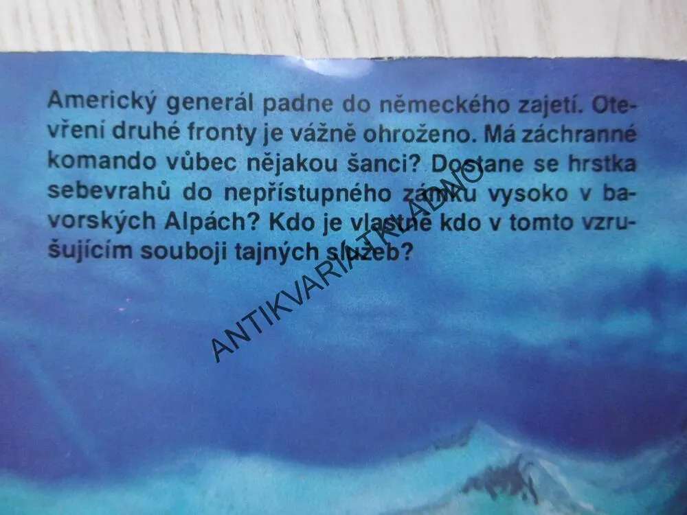 GENERÁL NESMÍ PROMLUVIT, ALISTAIR MACLEAN, **an