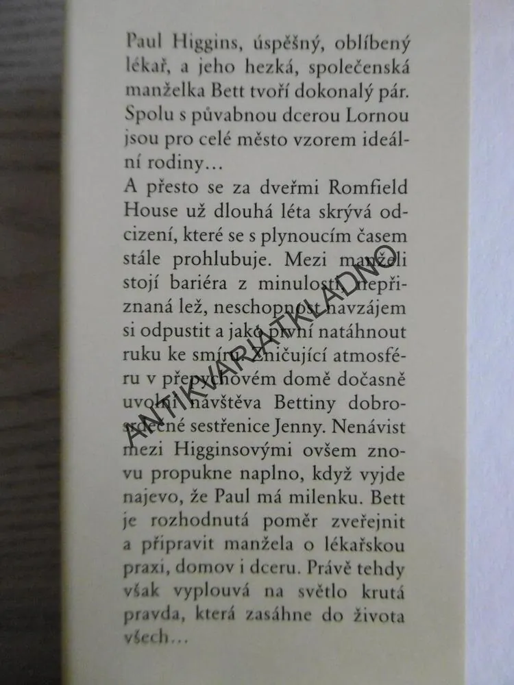 ODCIZENÍ, CATHERINE COOKSONOVÁ, **an