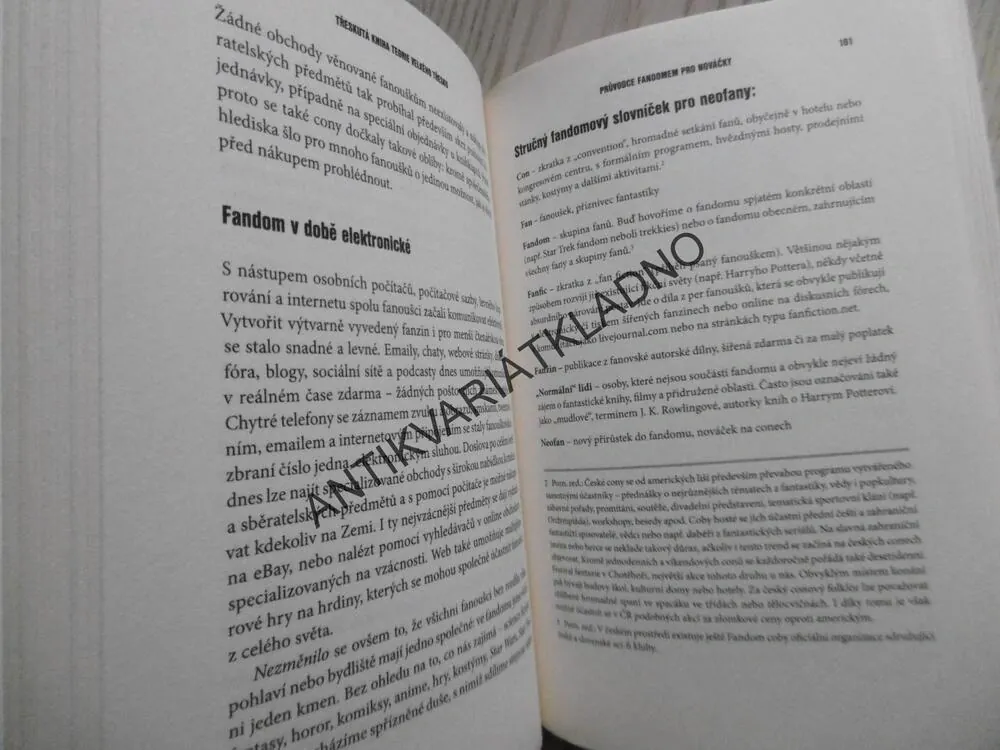 TŘESKUTÁ KNIHA, TEORIE VELKÉHO TŘESKU, GEORGE BEAHM,**an
