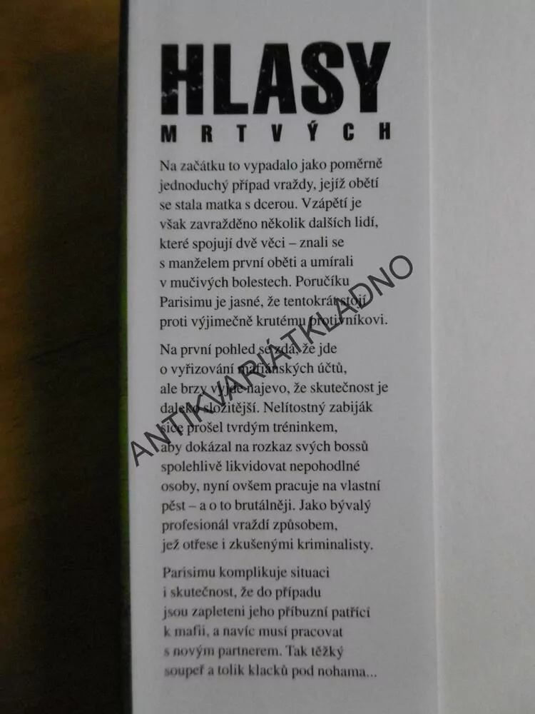 HLASY MRTVÝCH, THOMAS LAIRD