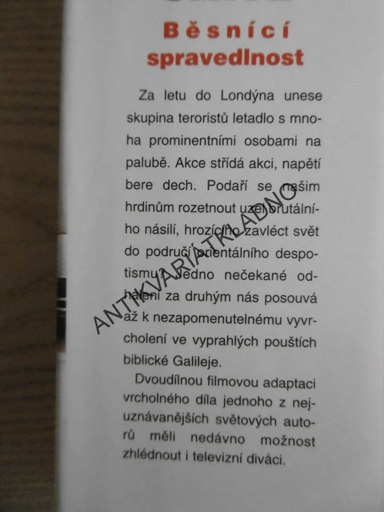 BĚSNÍCI SPRAVEDLNOST, WILBUR SMITH, **an