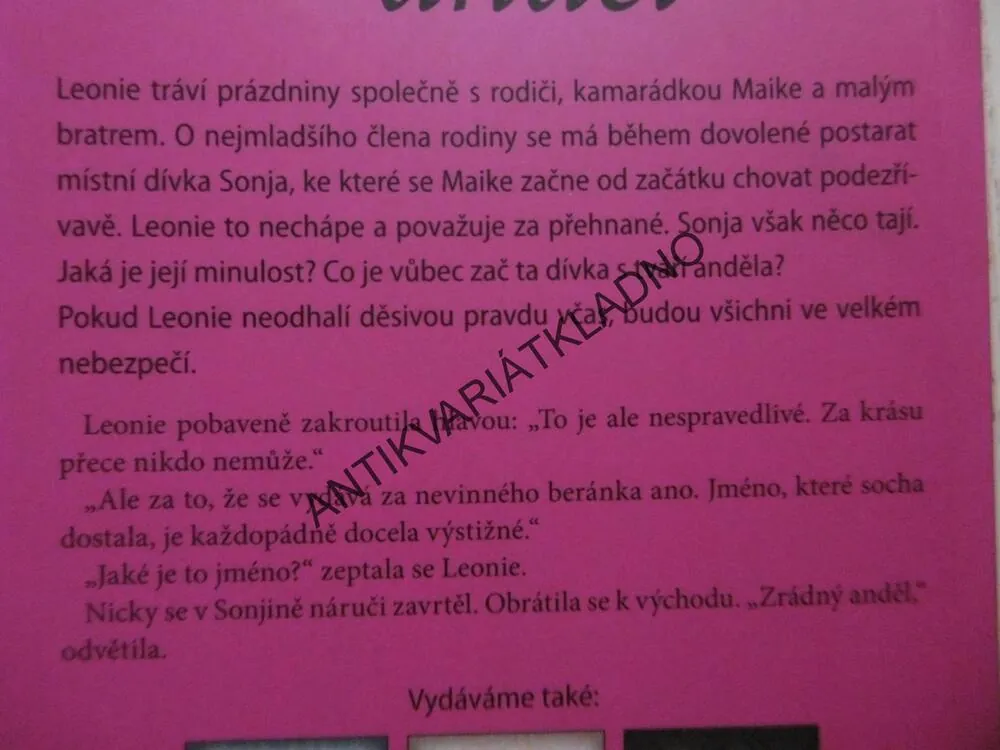 ZRÁDNÝ ANDĚL, ULRIKE BLIEFERT, **an