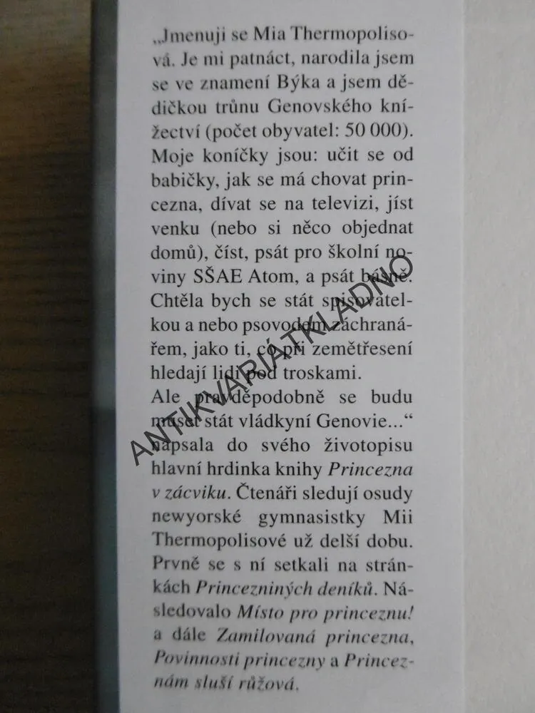 PRINCEZNA V ZÁCVIKU, MEG CABOTOVÁ, **an