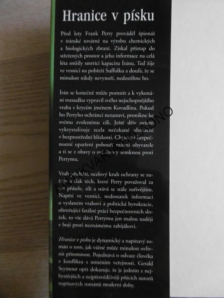 HRANICE V PÍSKU, GERALD SEYMOUR, **an