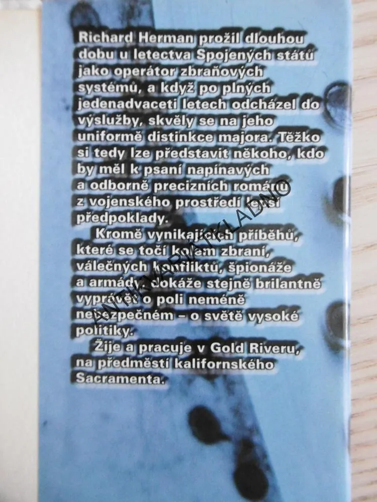OHNIVÁ CLONA, RICHARD HERMAN, **an