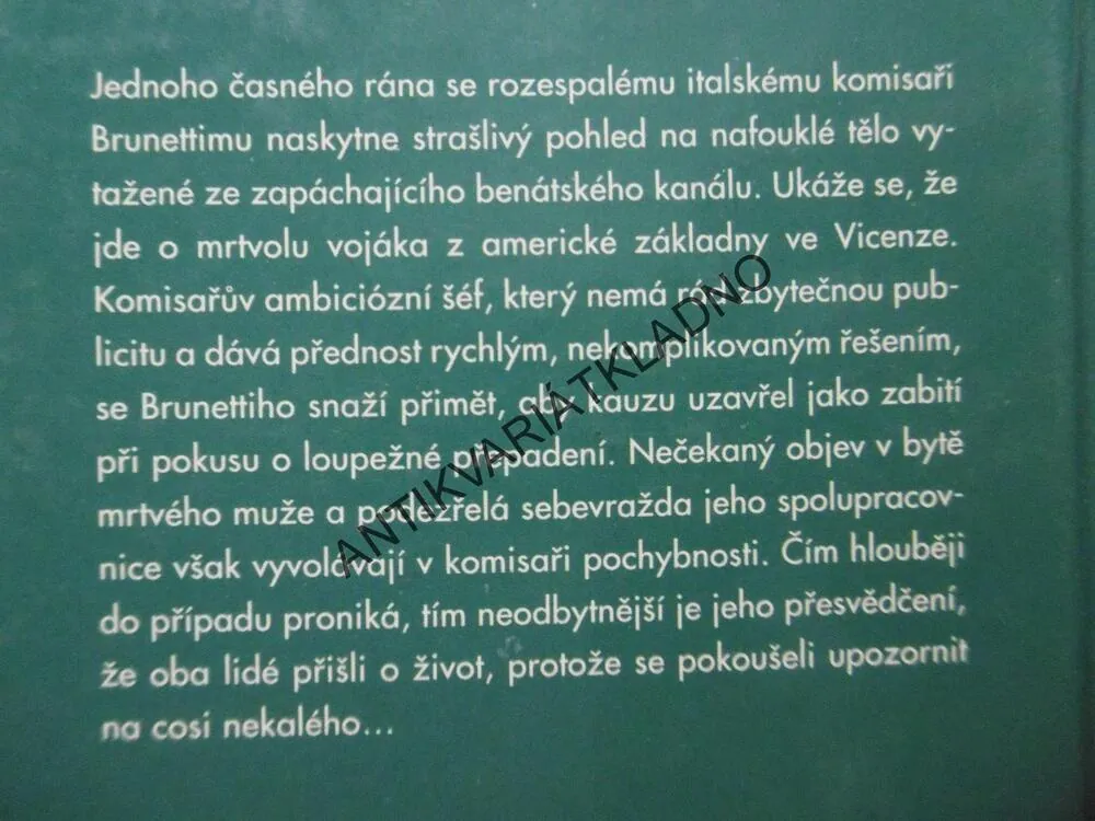 SMRT V KALNÉ VODĚ, DONNA LEONOVÁ, **an