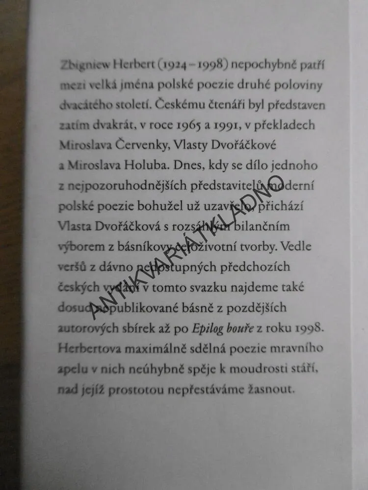 EPILOG BOUŘE, ZBIGNIEW HERBERT, **an