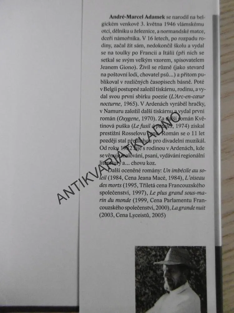 KVĚTINOVÁ PUŠKA, ANDRÉ-MARCEL ADAMEK, **an