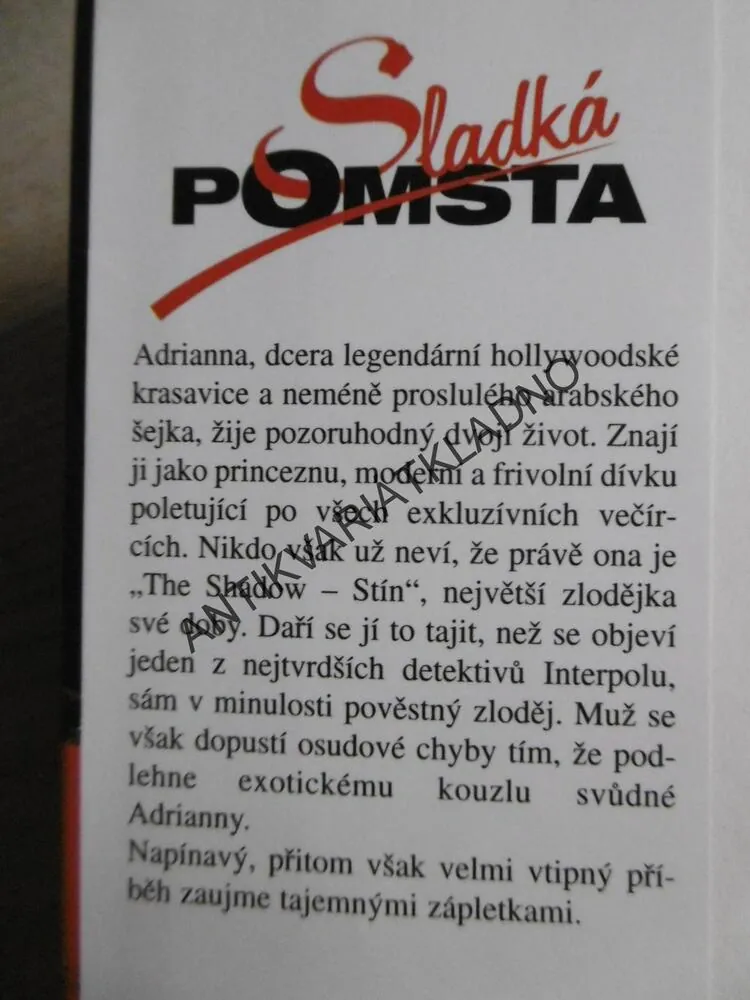 SLADKÁ POMSTA, NORA ROBERTSOVÁ, **an
