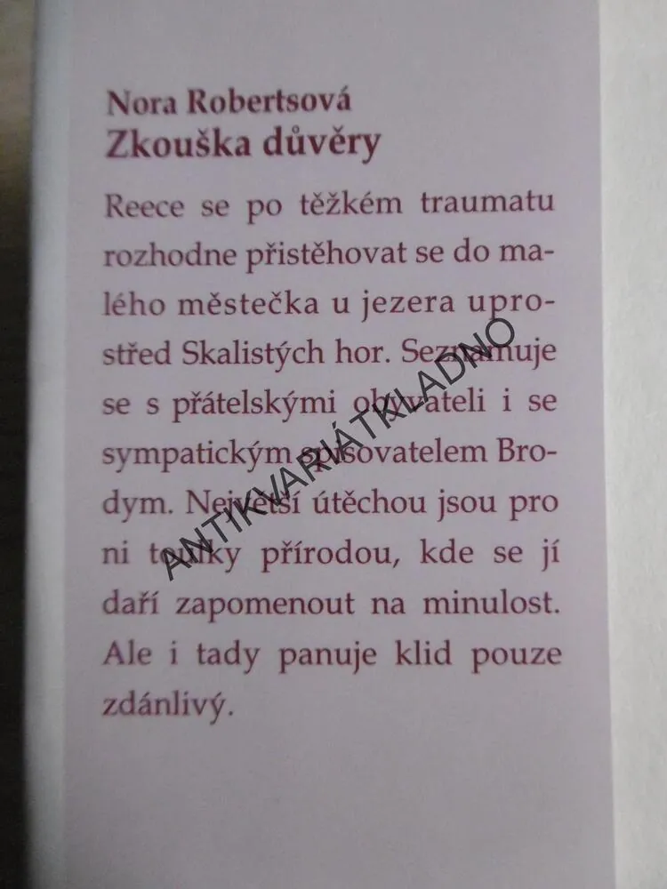 ZKOUŠKA DŮVĚRY, NORA ROBERTSOVÁ, **an