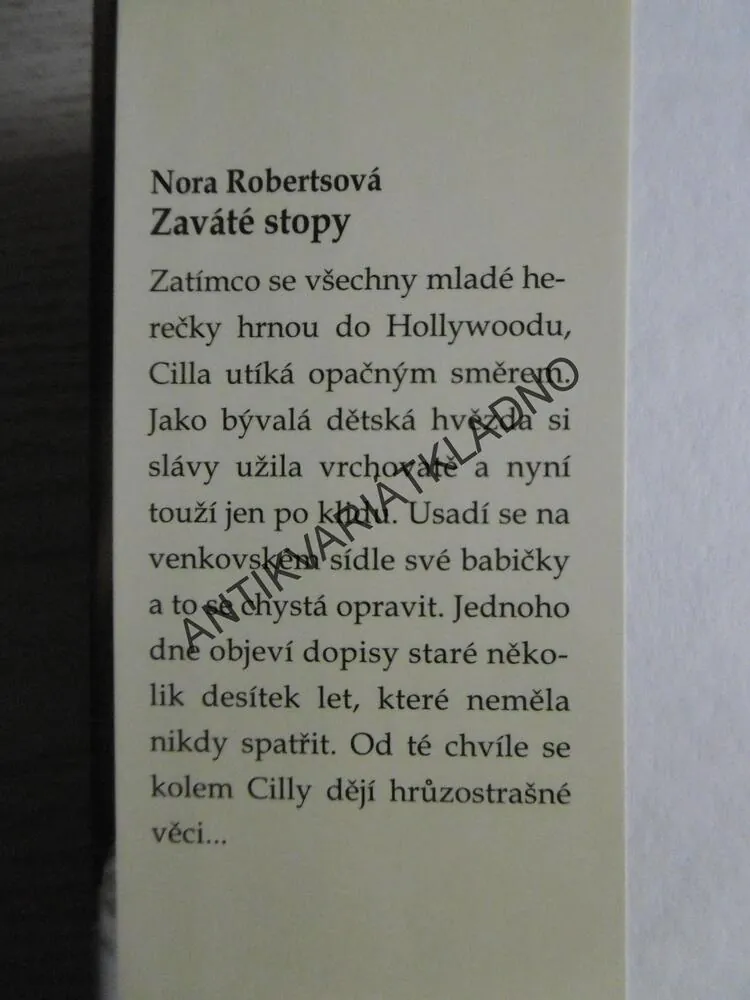 ZAVÁTÉ STOPY, NORA ROBERTSOVÁ, **an
