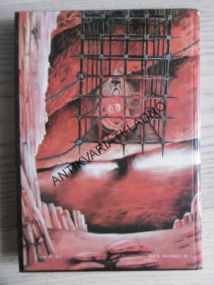 AMULET ŠÍLENÉHO BOHA, MICHAEL MOORCOCK, **an