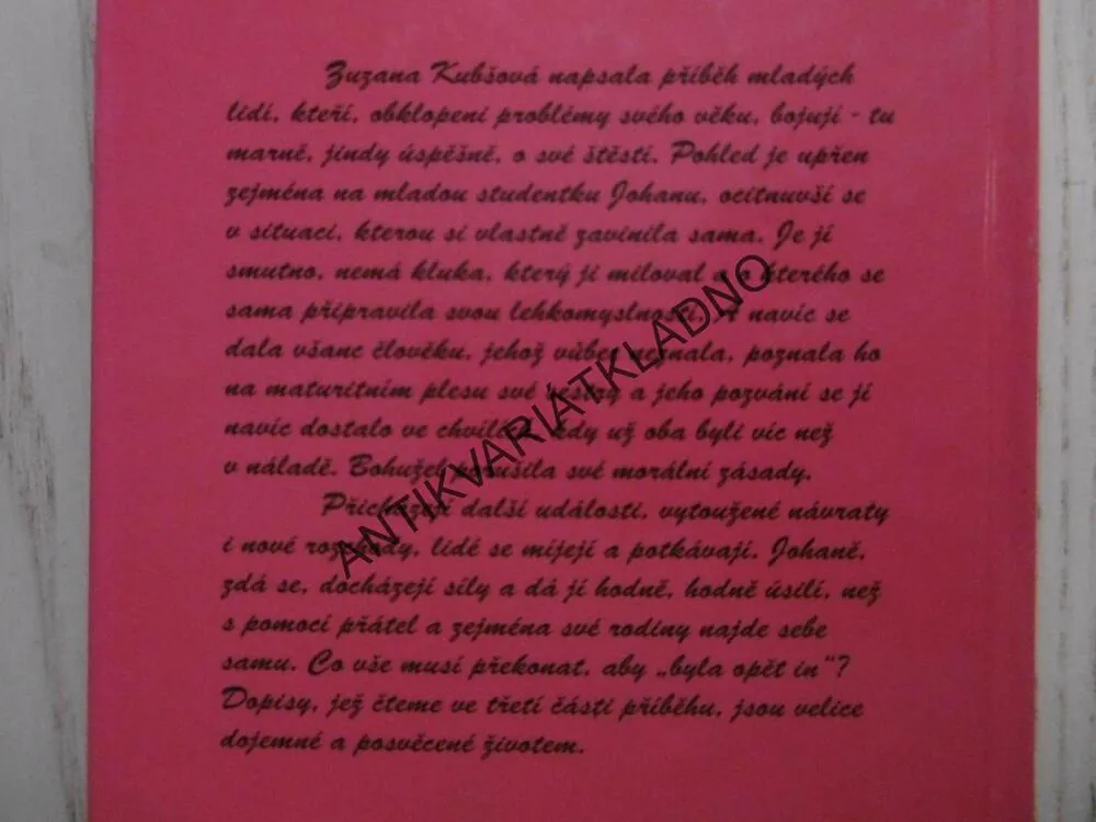 MILENKY A KRETÉNI, ZUZANA KUBŠOVÁ, **an
