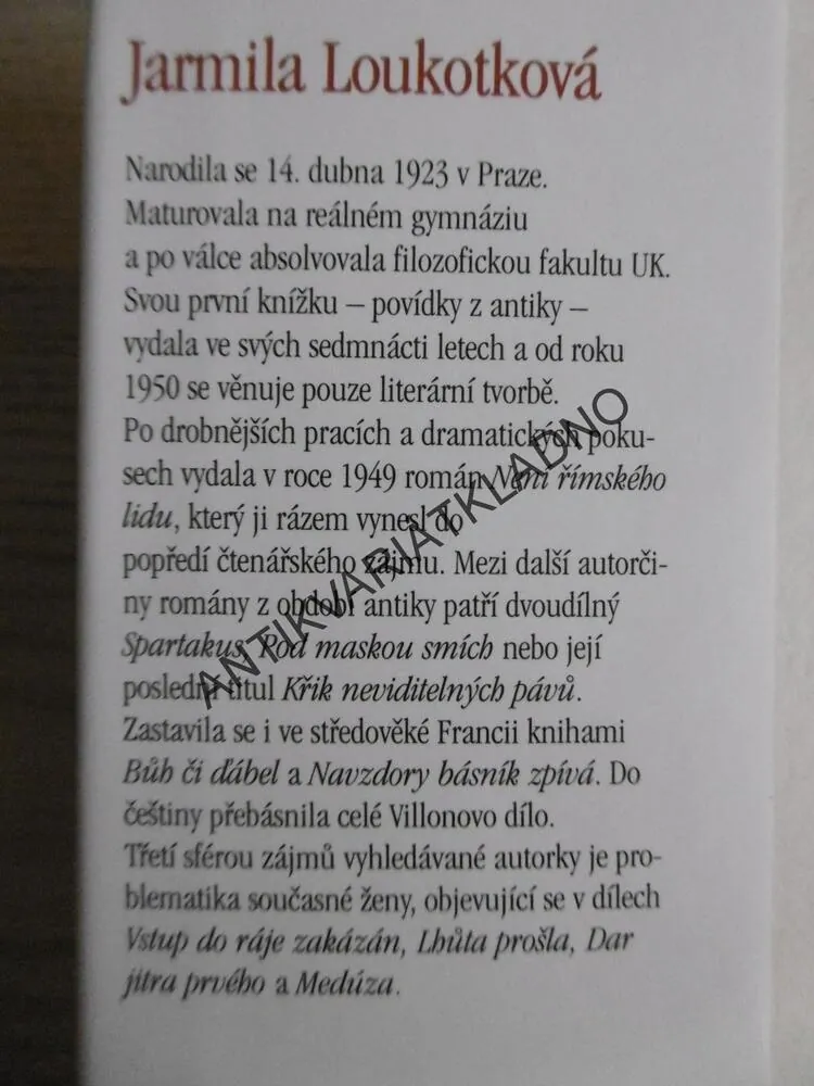 POD MASKOU SMÍCH, JARMILA LOUKOTKOVÁ, **an