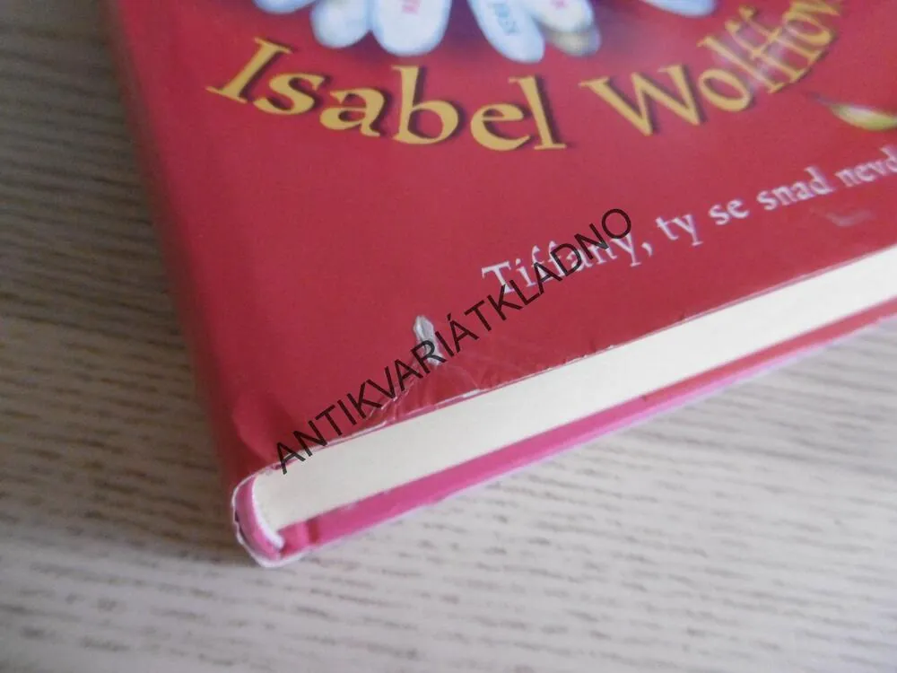 TIFFANY, ISABEL WOLFFOVÁ, **an