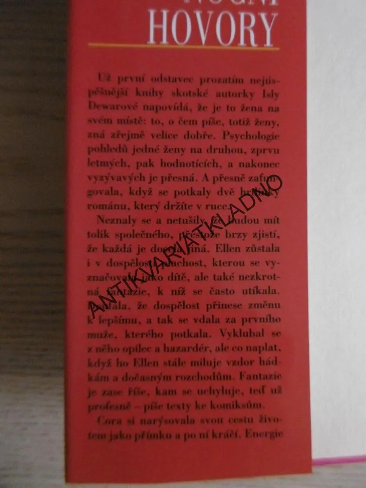 DLOUHÉ NOČNÍ HOVORY, ISLA DEWAROVÁ, **an