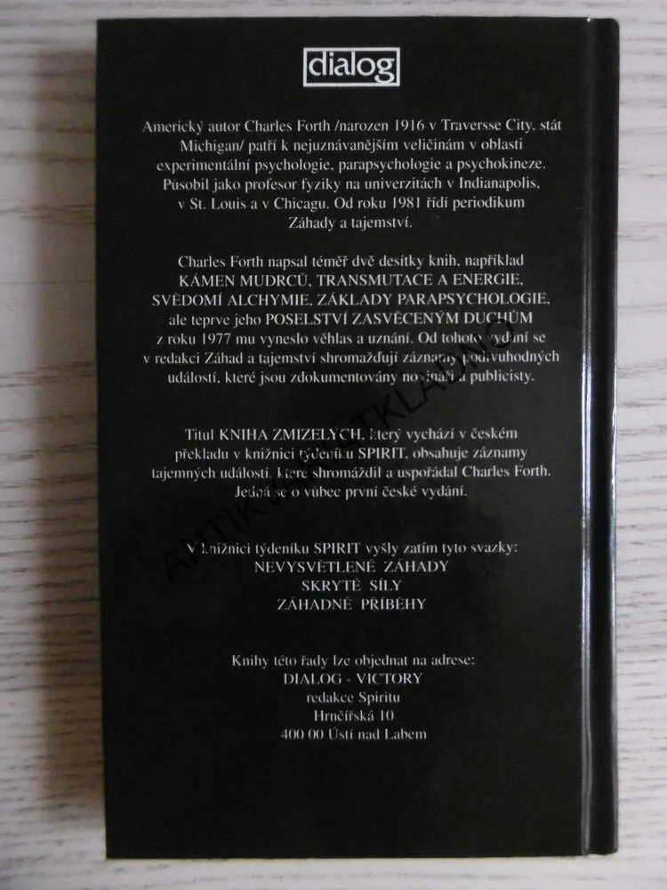 KNIHA ZMIZELÝCH, CHARLES FORTH, **an
